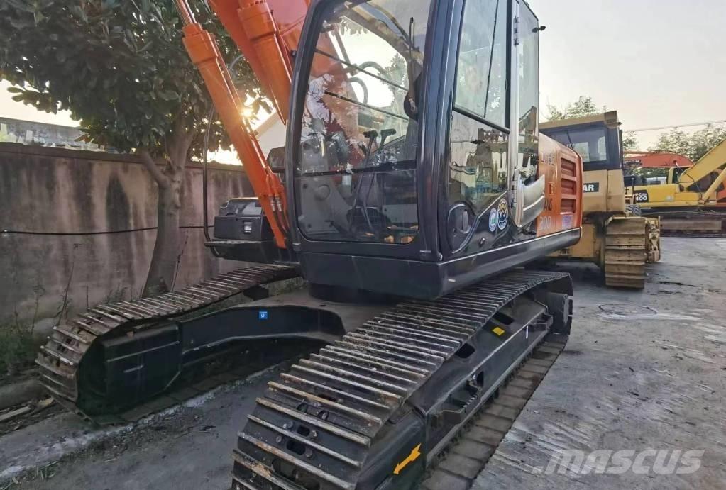 Hitachi ZX 200 Pásové rýpadlá