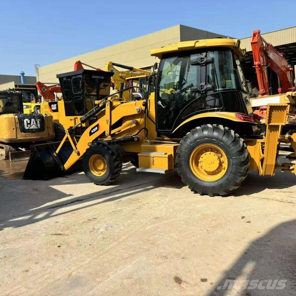 CAT 420 F Rýpadlo-nakladače