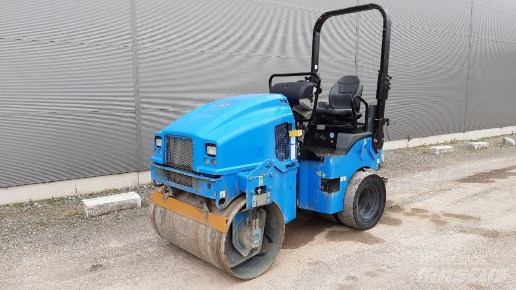 CAT CC24B Tandemové valce