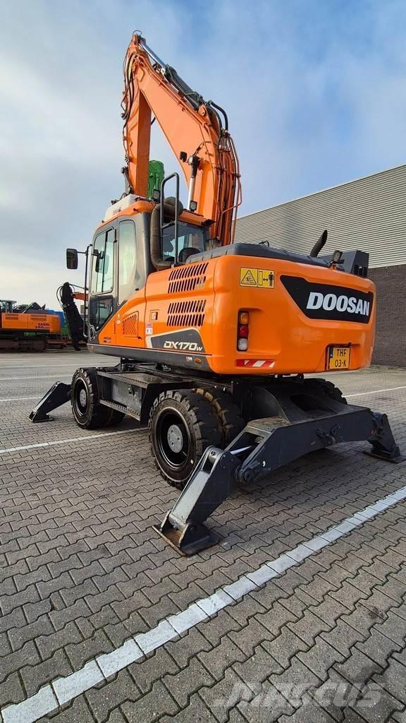 Doosan DX 170W-5 Kolesové rýpadlá