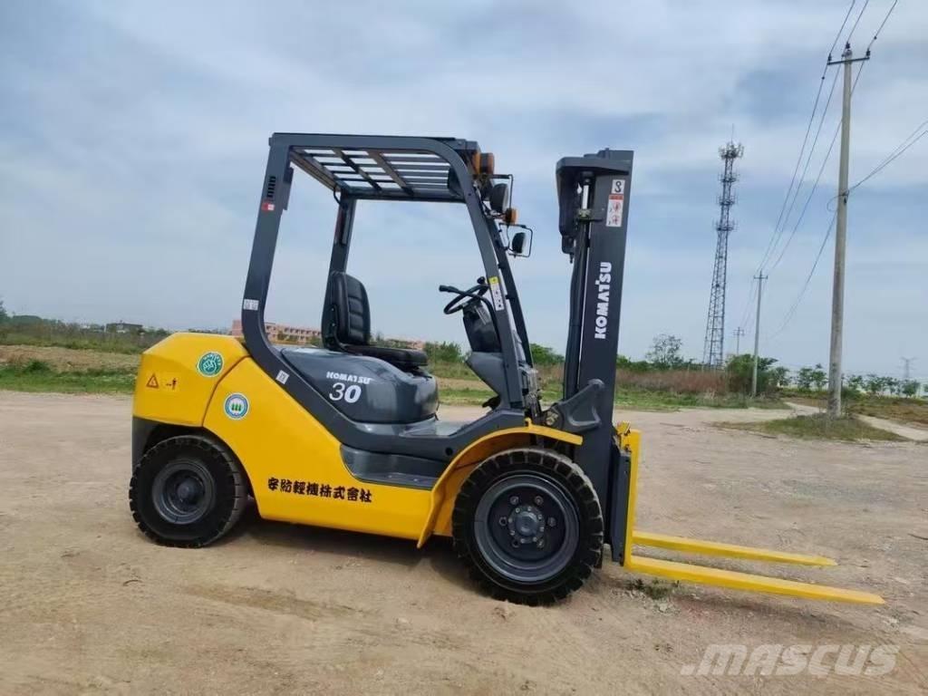 Komatsu 30 Dieselové vozíky