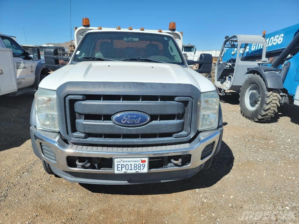 Ford F 450 XL Plošinové nákladné automobily/nákladné automobily so sklápacími bočnicami