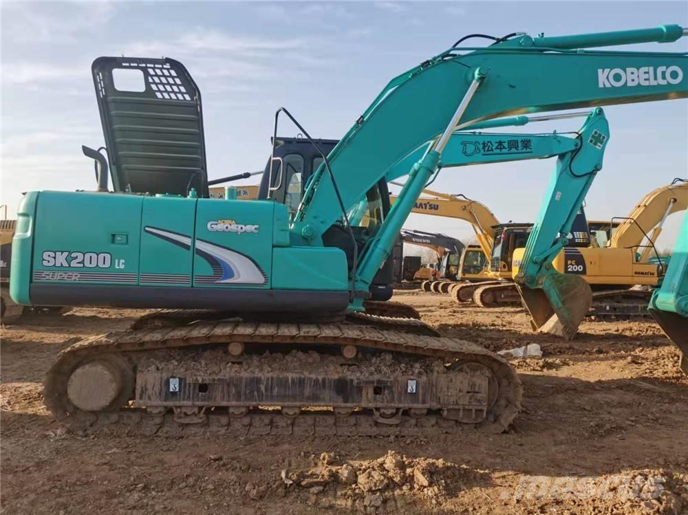 Kobelco SK200 Pásové rýpadlá