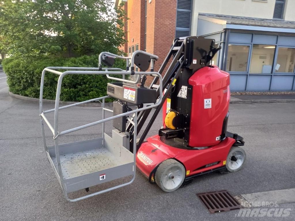 Manitou 100 VJR Vertikálne stĺpové výťahy