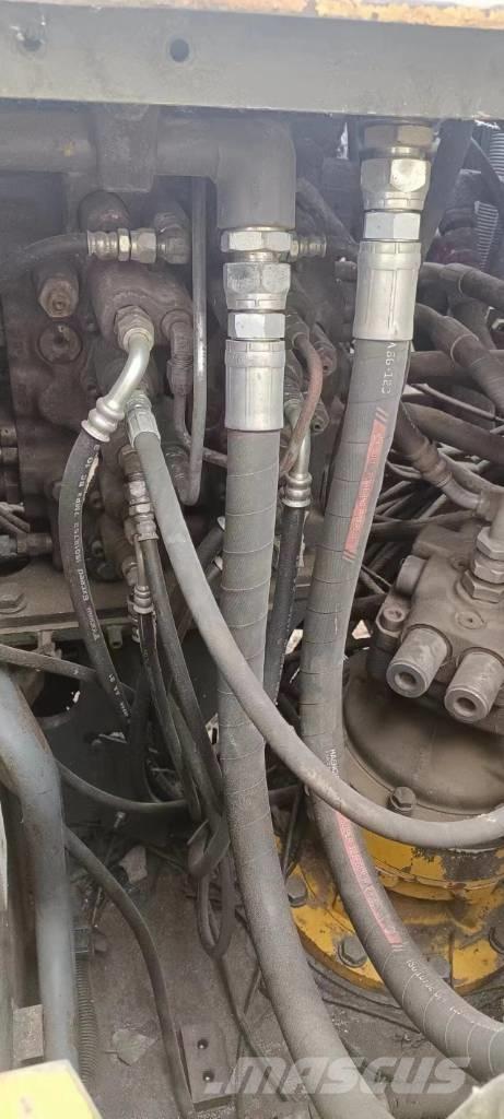 Sumitomo SH120 Pásové rýpadlá