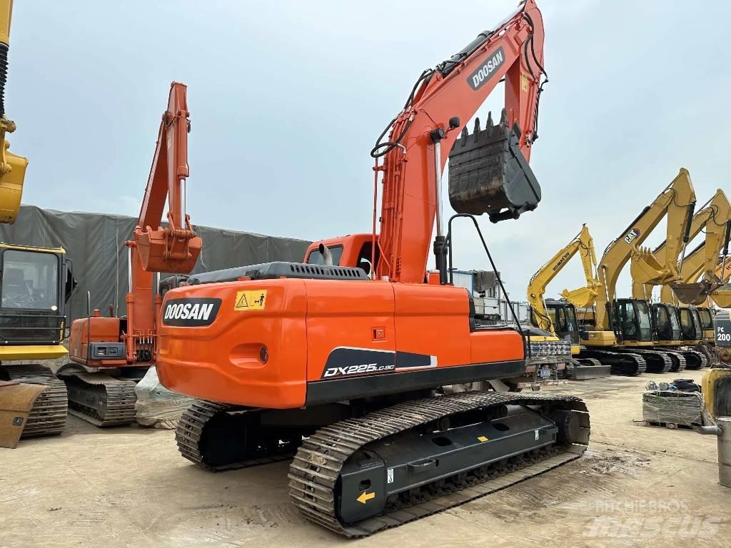Doosan DX225LC-9C Pásové rýpadlá