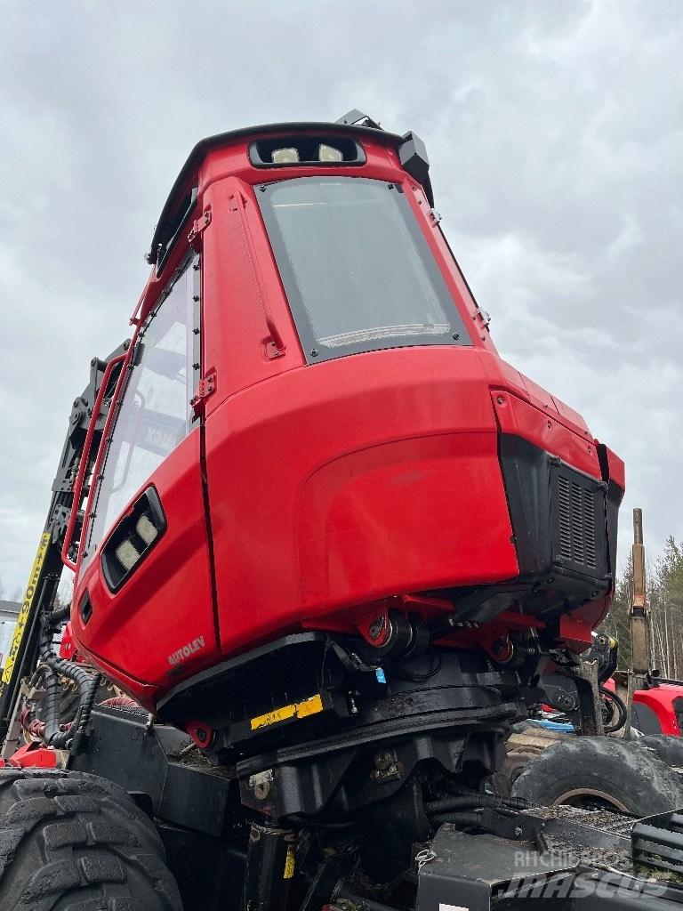Komatsu 911 Harvestory