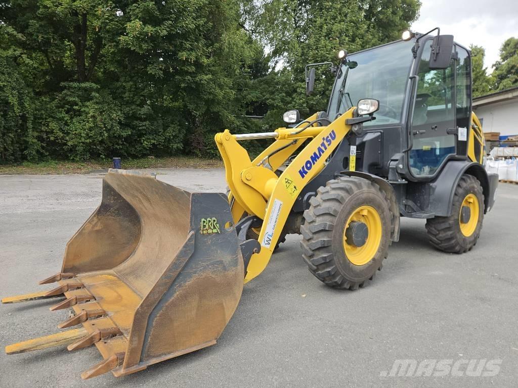 Komatsu WA 70 M-8 Kolesové nakladače