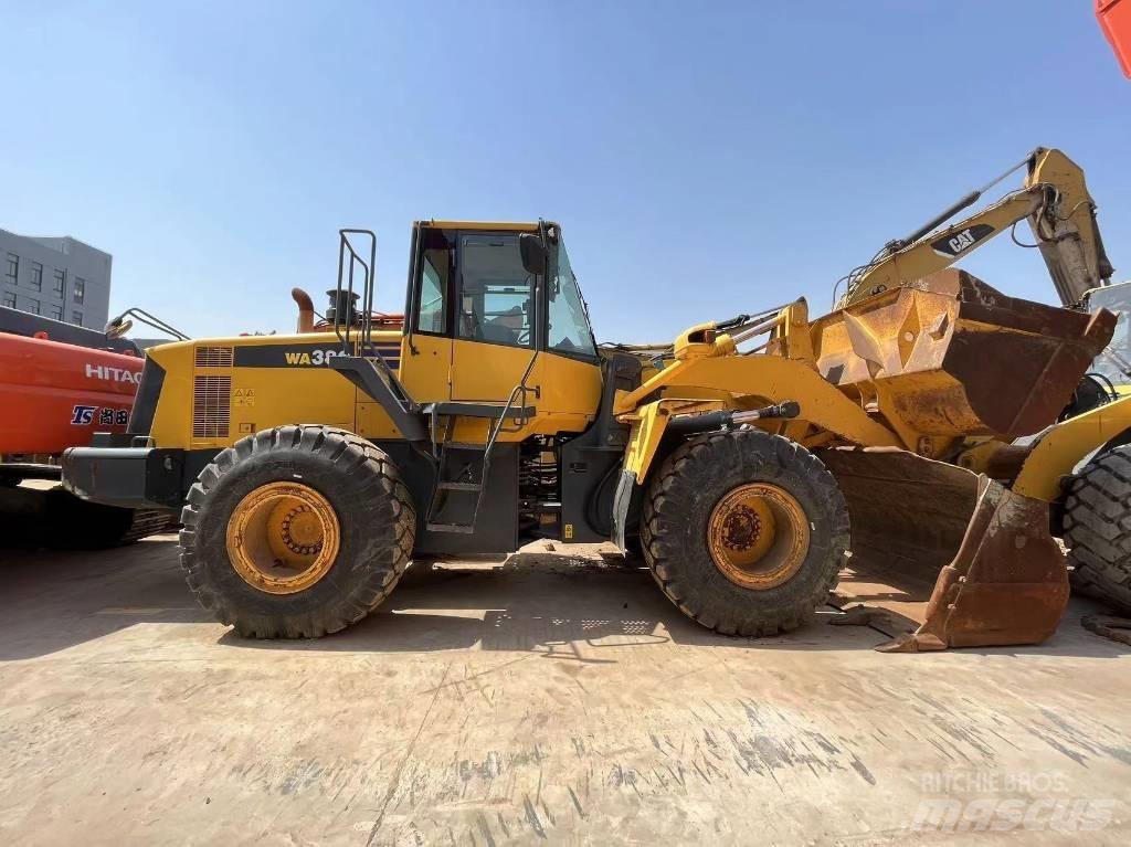 Komatsu WA 380 Kolesové nakladače