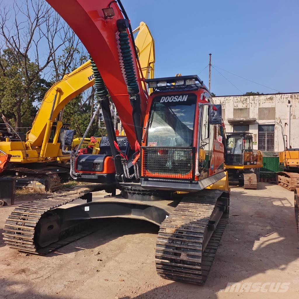 Doosan DX 300 LC Pásové rýpadlá