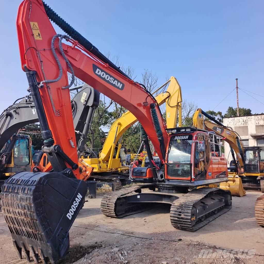 Doosan DX 300 LC Pásové rýpadlá