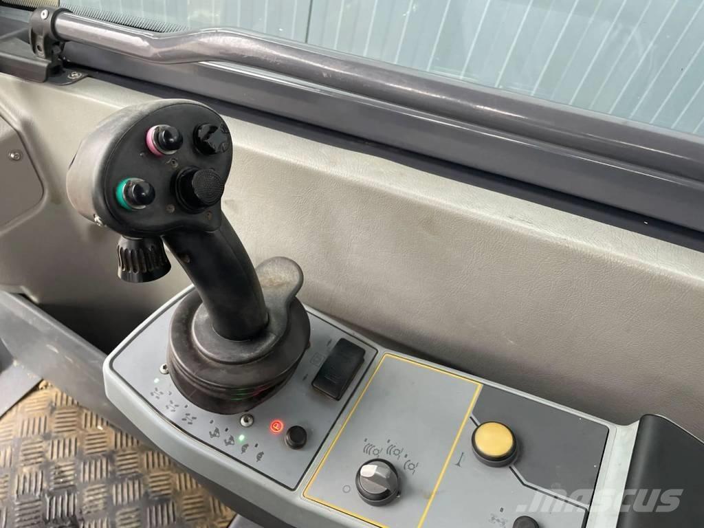 Wirtgen WR200XLi Pôdne kompaktory