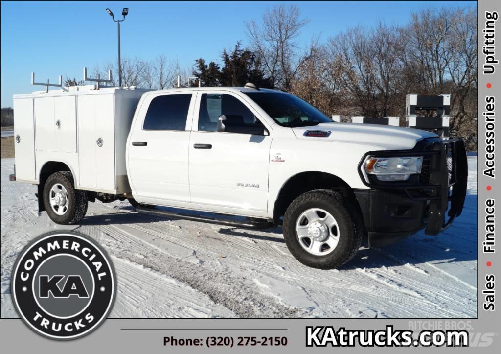 RAM 3500 TRADESMAN Nakladacia/sklápacia bočnica