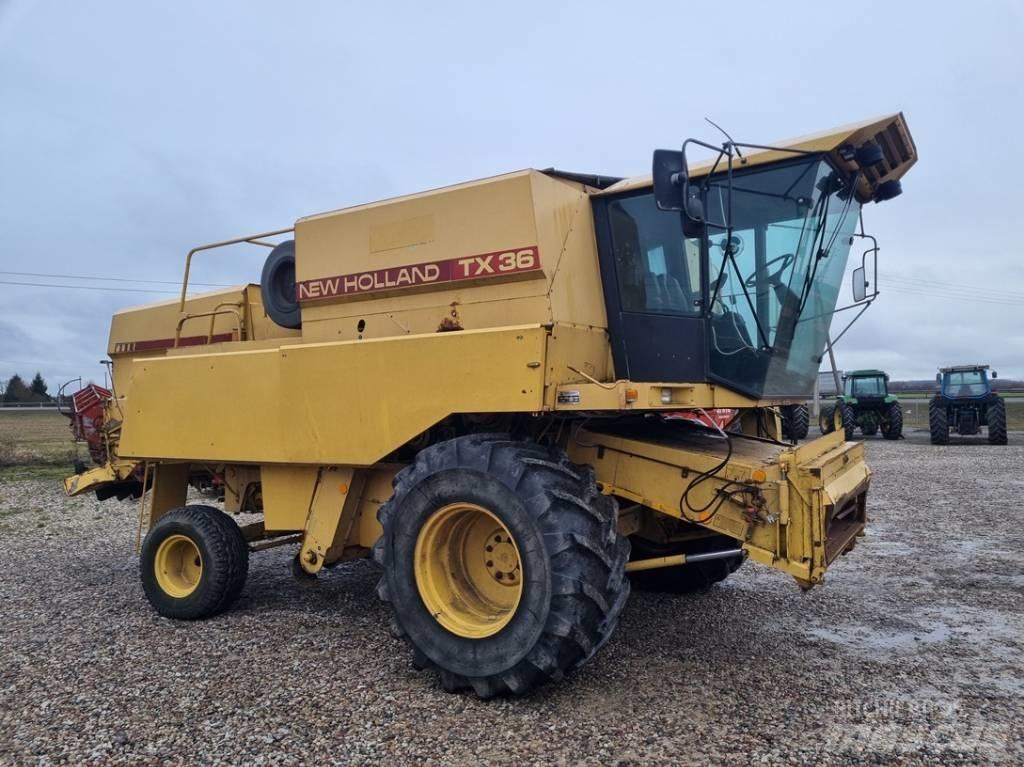 New Holland TX 36 Kombinované zberacie stroje