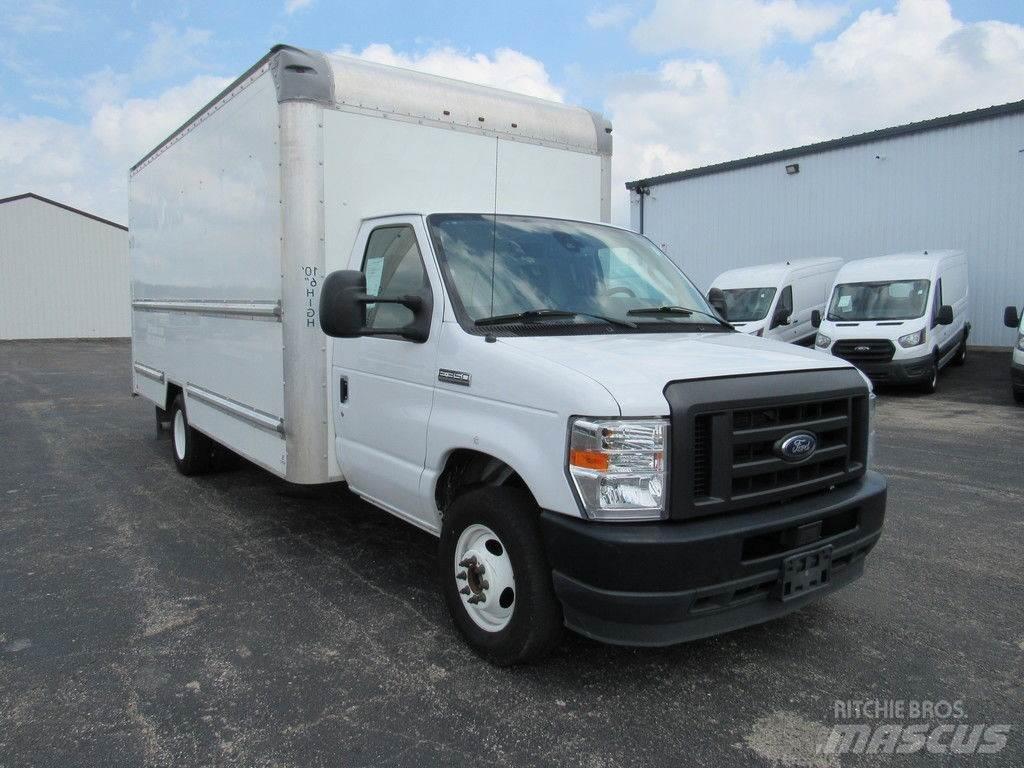 Ford E-350 Skriňová nadstavba