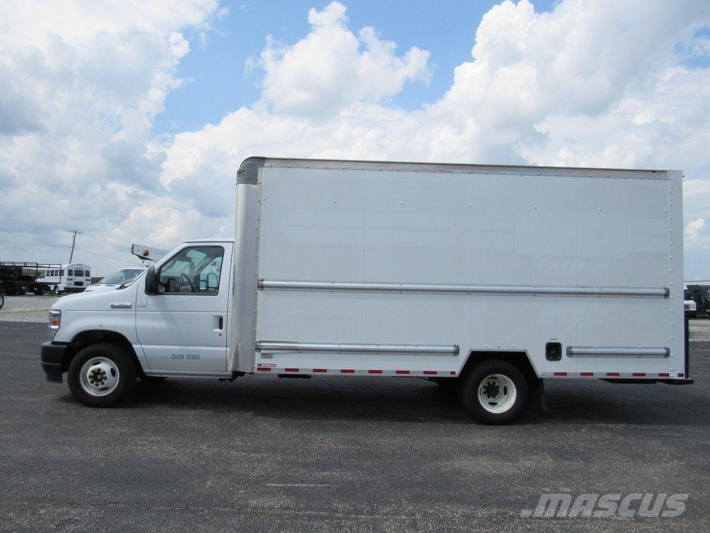 Ford E-350 Skriňová nadstavba