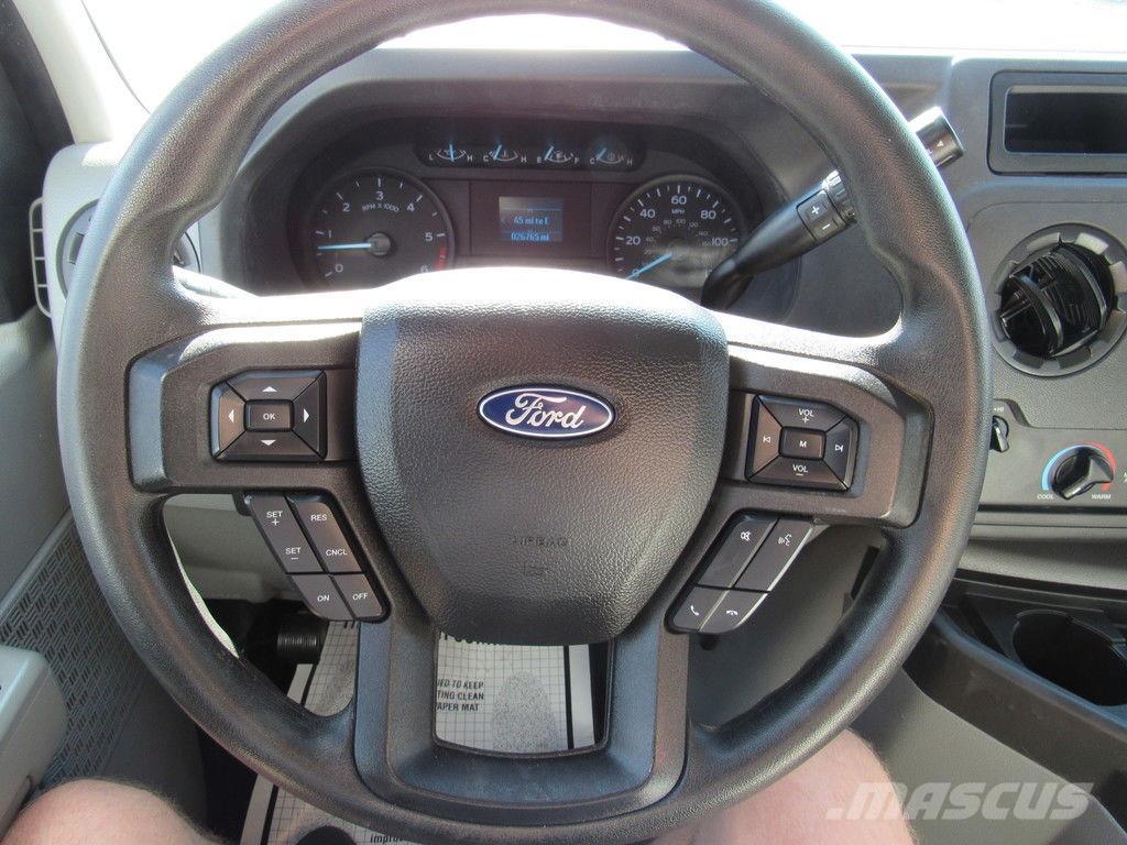 Ford E-450 Skriňová nadstavba