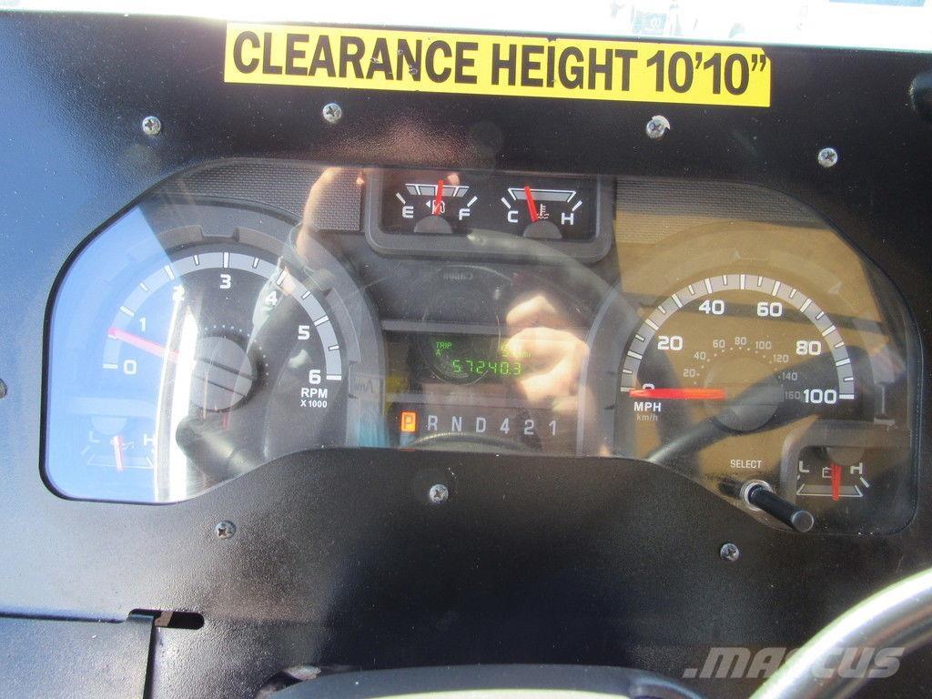 Ford E-450 Skriňová nadstavba