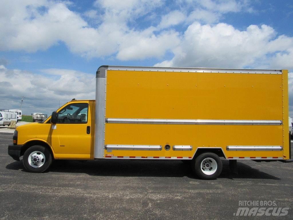 GMC Savana 3500 Skriňová nadstavba