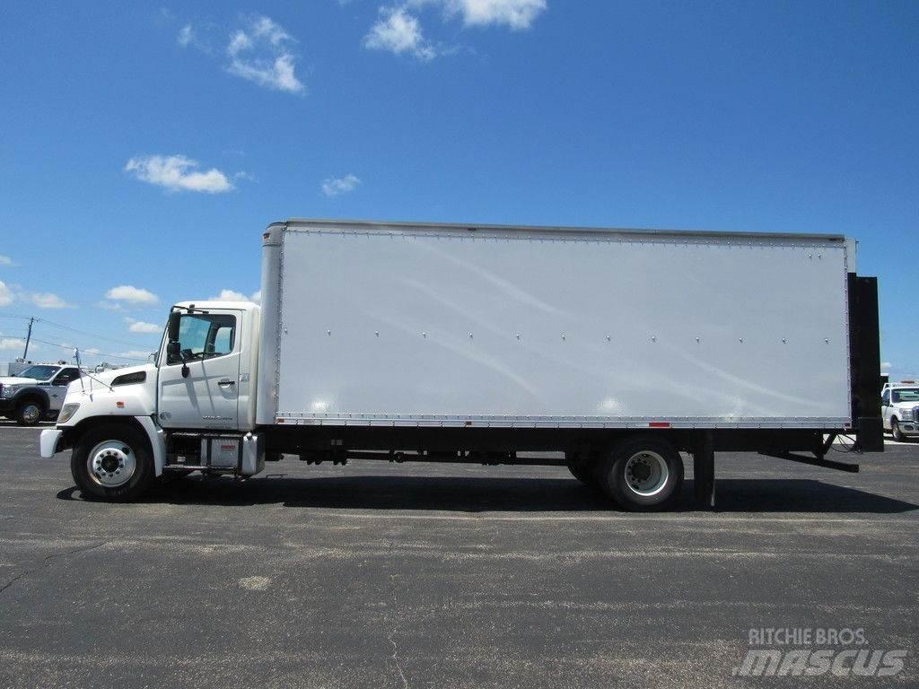 Hino 338 Skriňová nadstavba