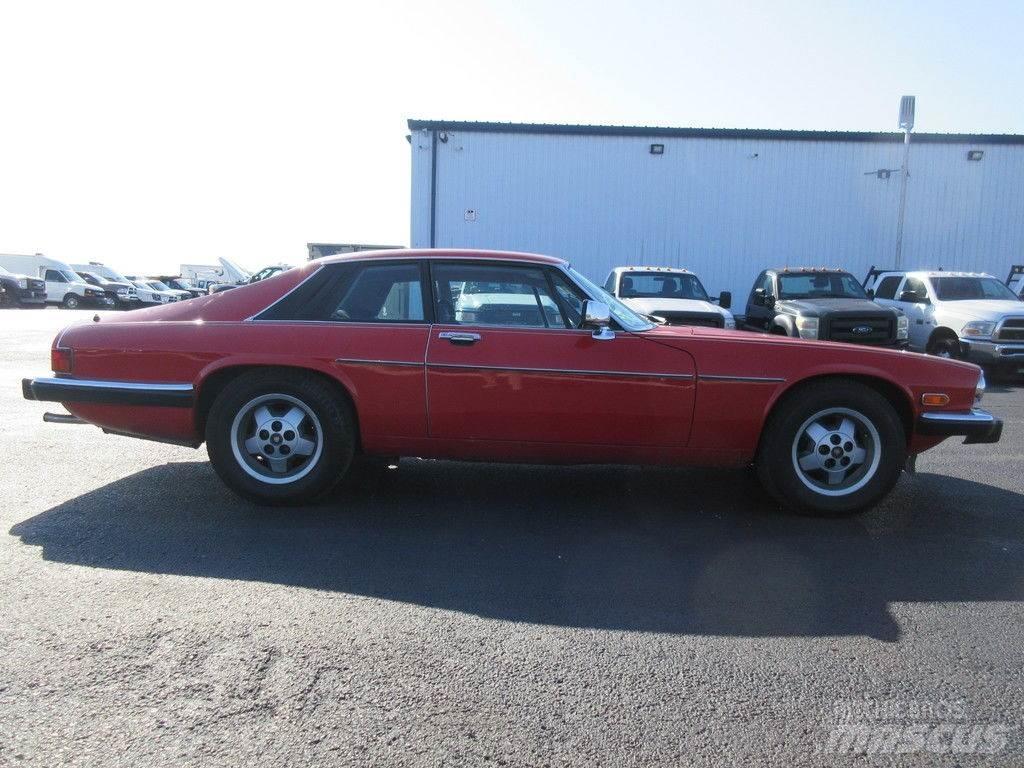 Jaguar XJ Automobily