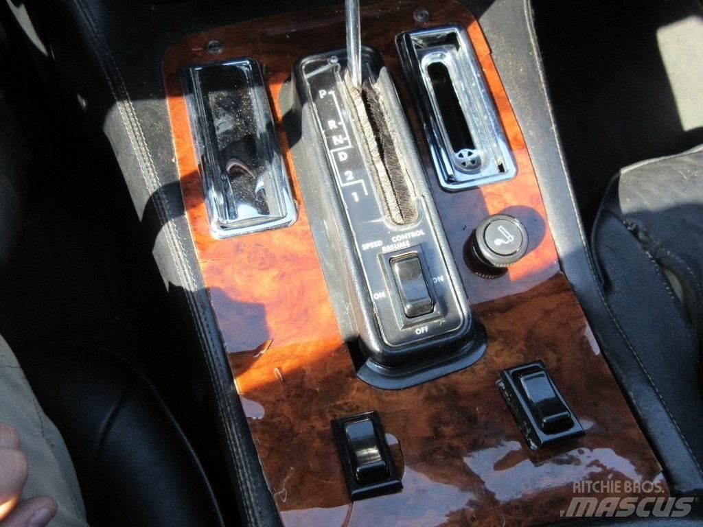Jaguar XJ Automobily