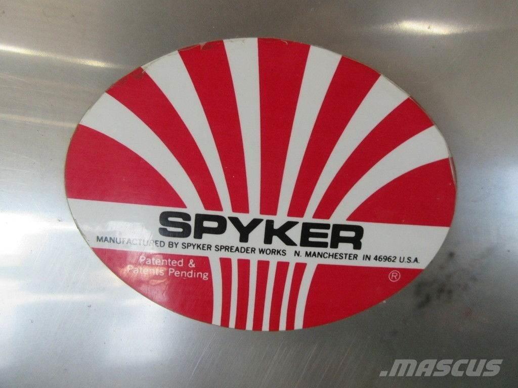  Spyker 133432 Posýpače soli a piesku
