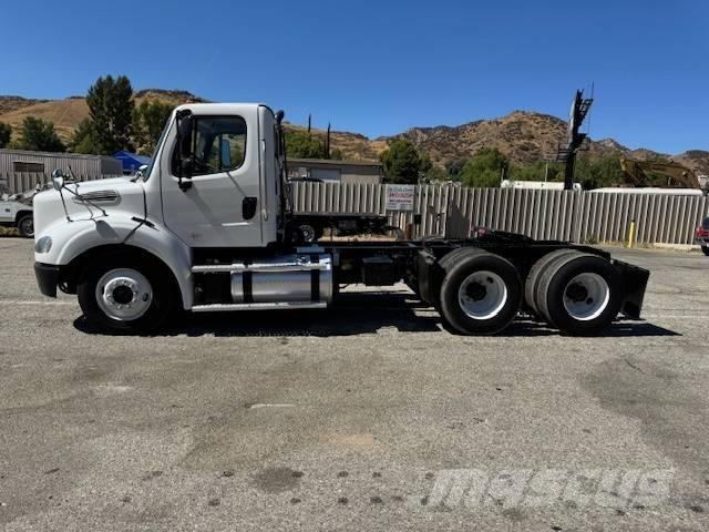Freightliner M 112 Nákladné vozidlá bez nadstavby