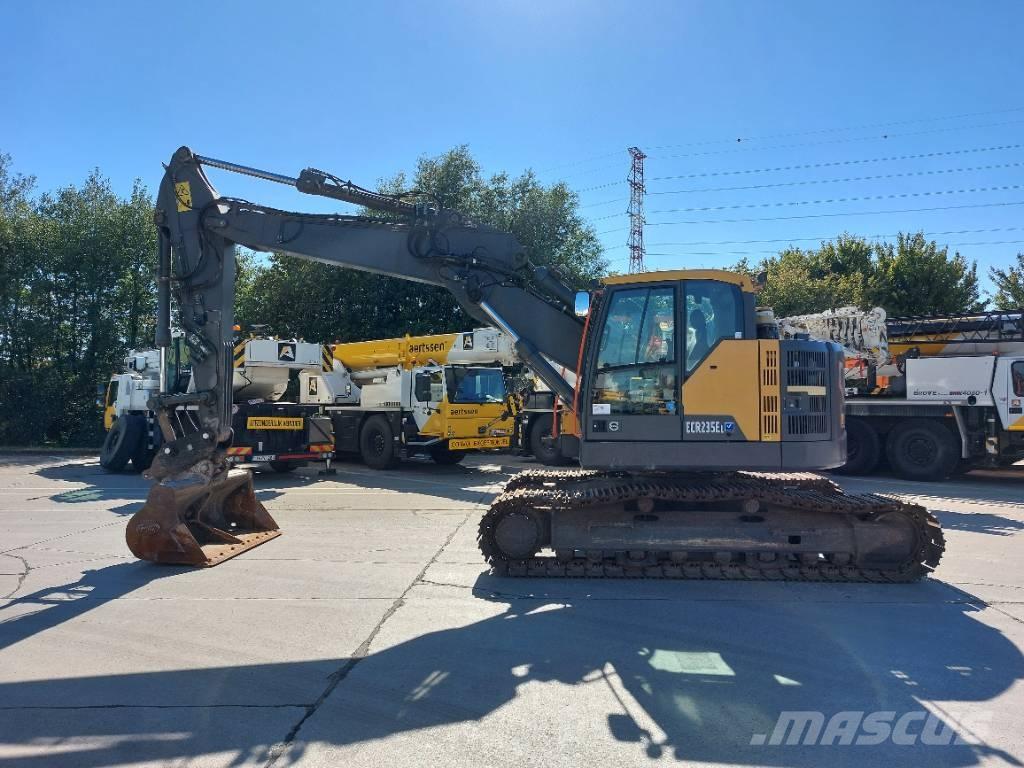 Volvo ECR 235 EL Pásové rýpadlá