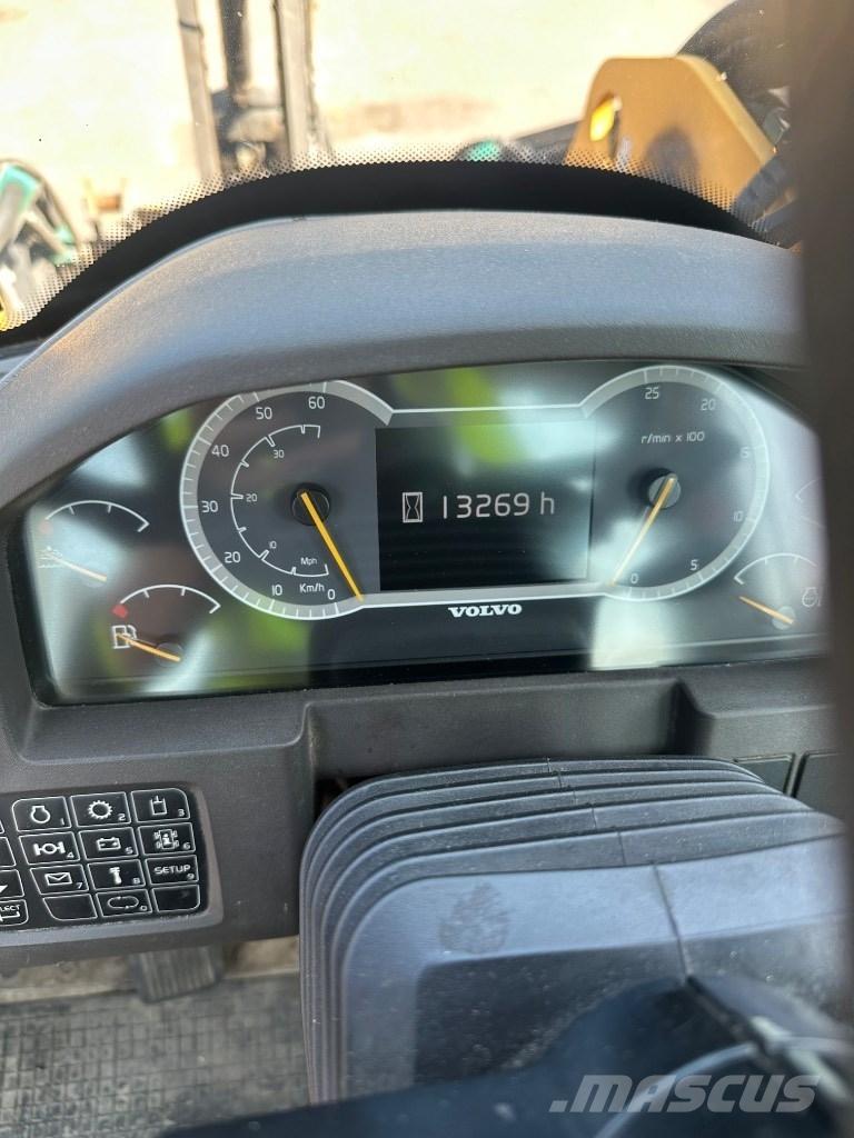 Volvo L 90 H Kolesové nakladače