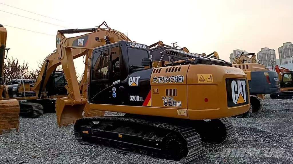 CAT 320DL Pásové rýpadlá
