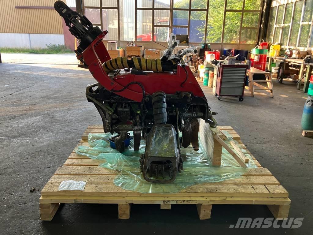 Komatsu 365.1 Odvetvovače