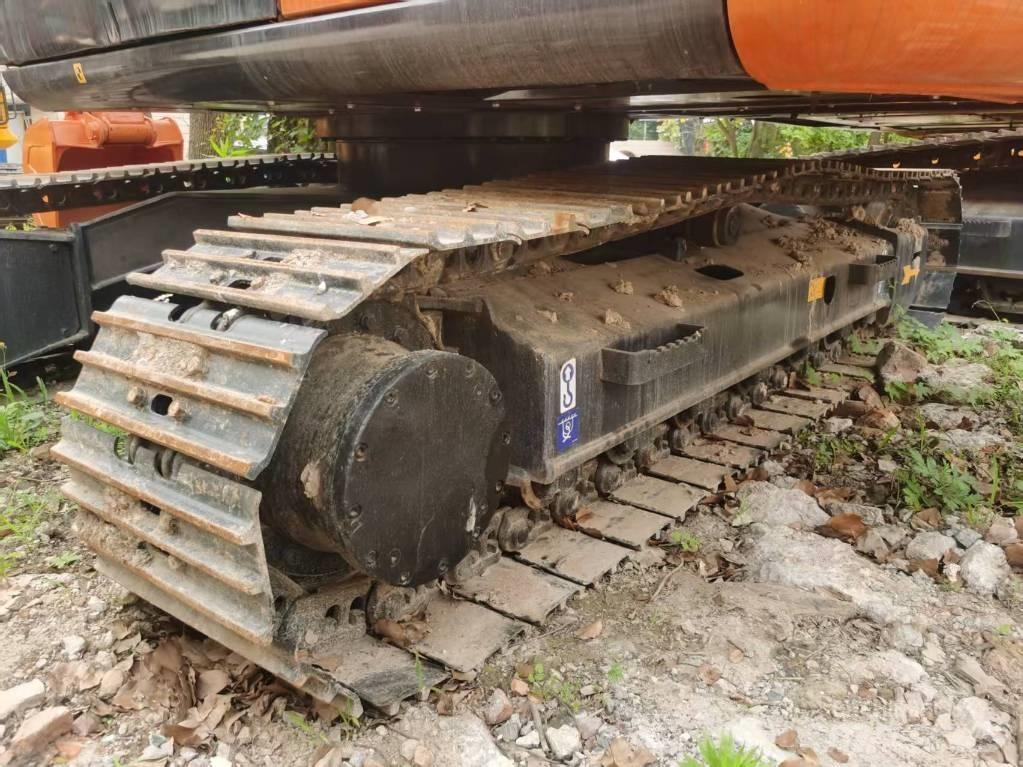 Hitachi ZX 120 Pásové rýpadlá