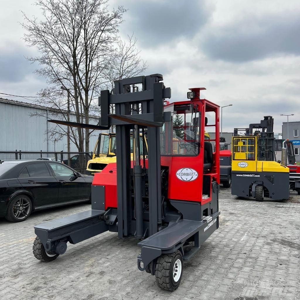 Combilift C4000 4 cestné vysokozdvižné vozíky
