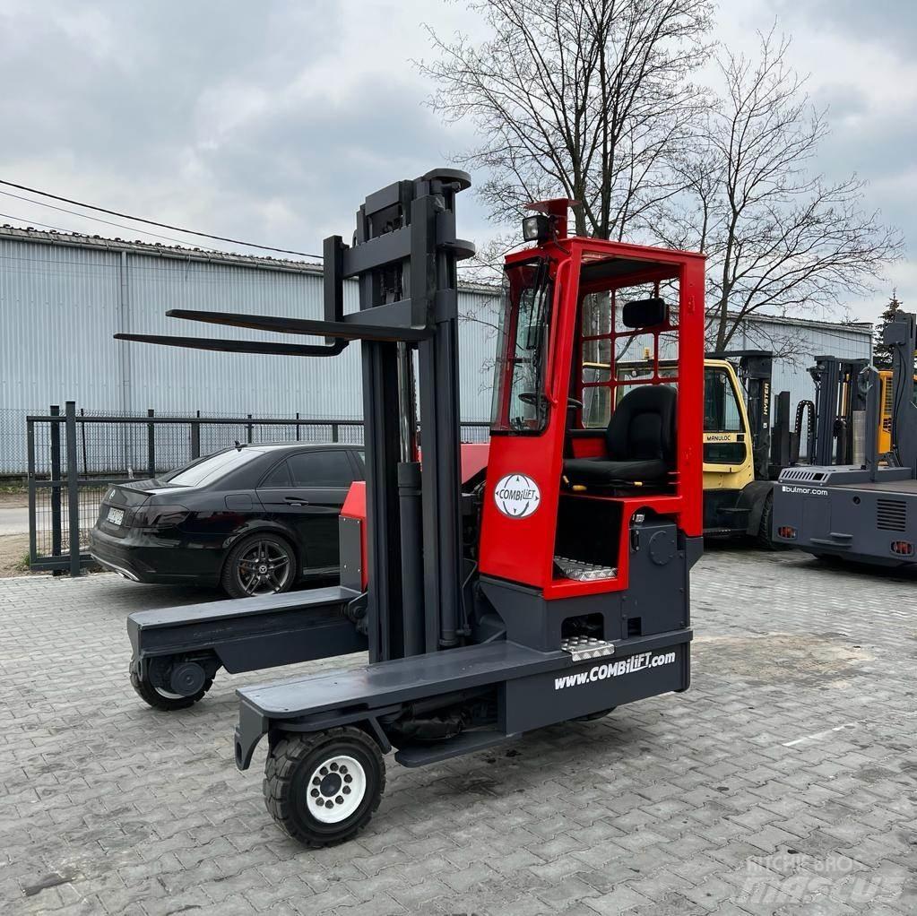 Combilift C4000 4 cestné vysokozdvižné vozíky
