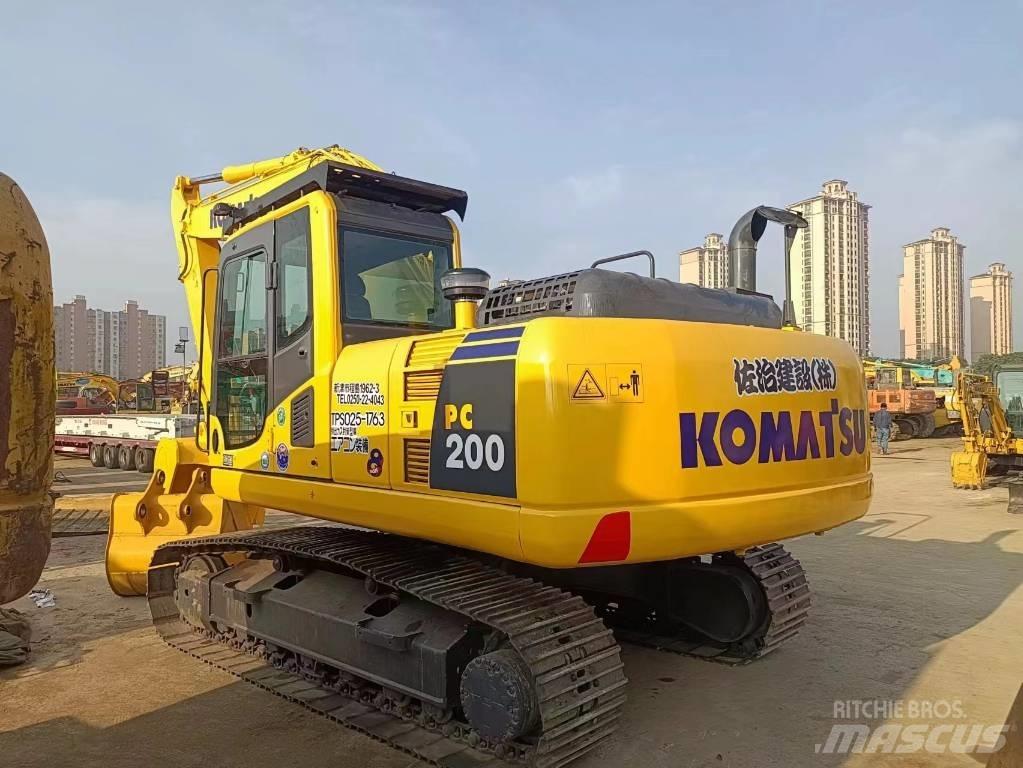 Komatsu pc200-8 Pásové rýpadlá