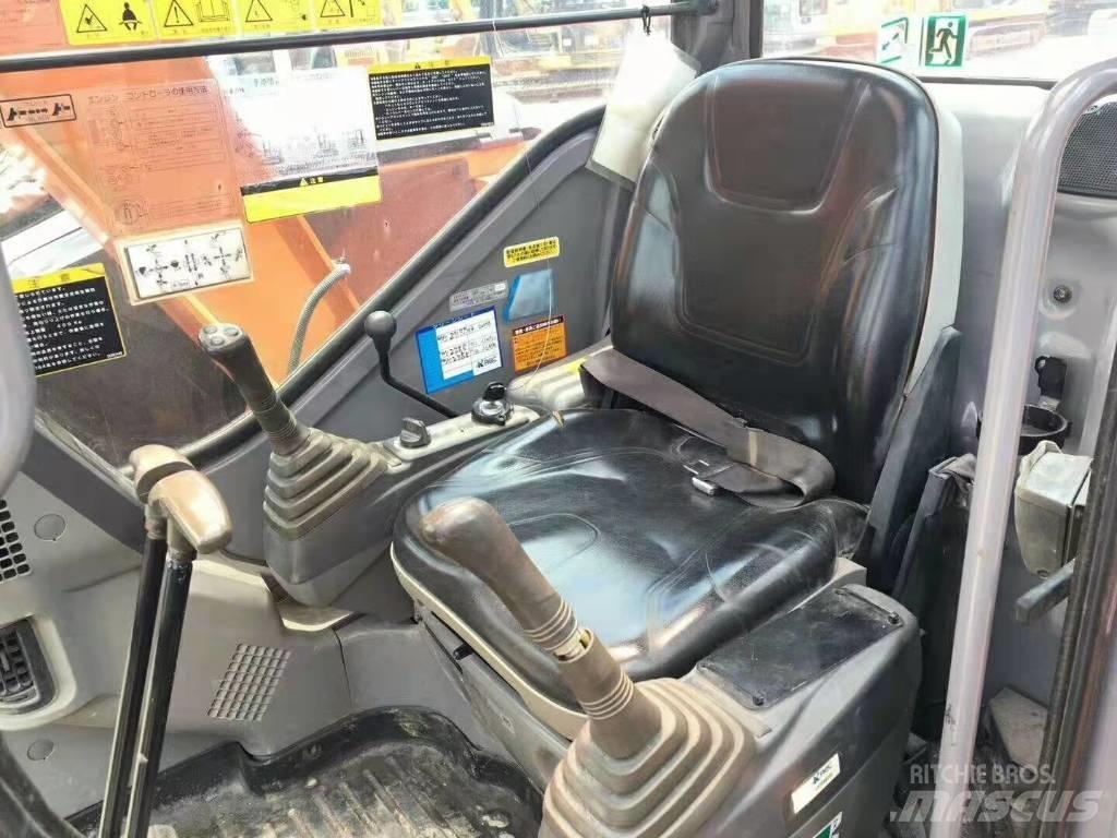 Hitachi ZX75 Pásové rýpadlá