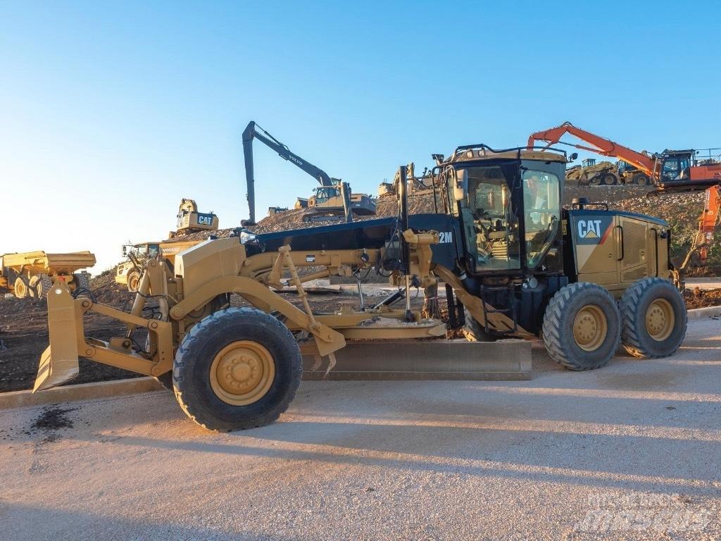 CAT 12 M Grejdery
