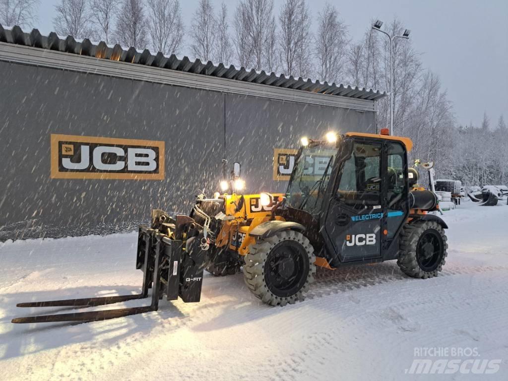 JCB 525-60E Teleskopické manipulátory
