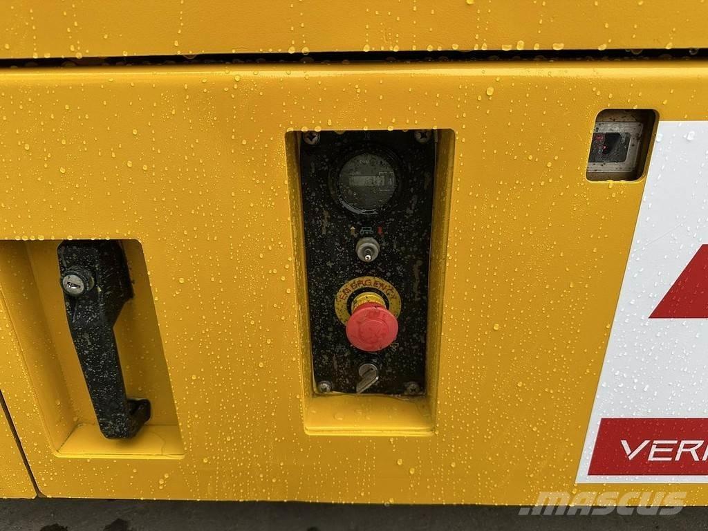 JCB S2032E Ďalšie zdvíhacie zariadenia a plošiny