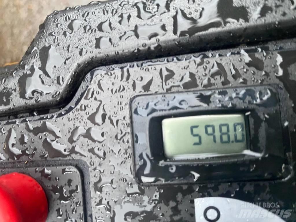 Hustler RAPTOR MOWER Samochodné kosačky