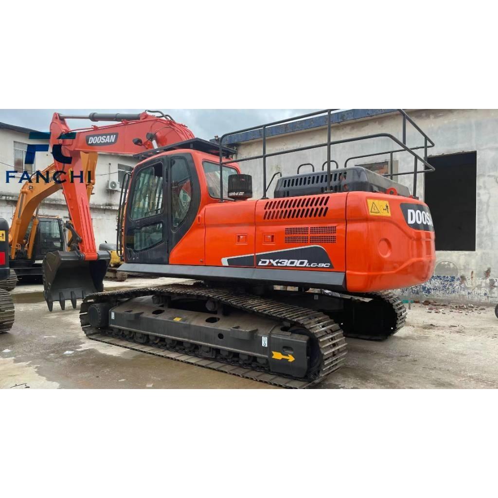 Doosan DX 300 LC LR Pásové rýpadlá