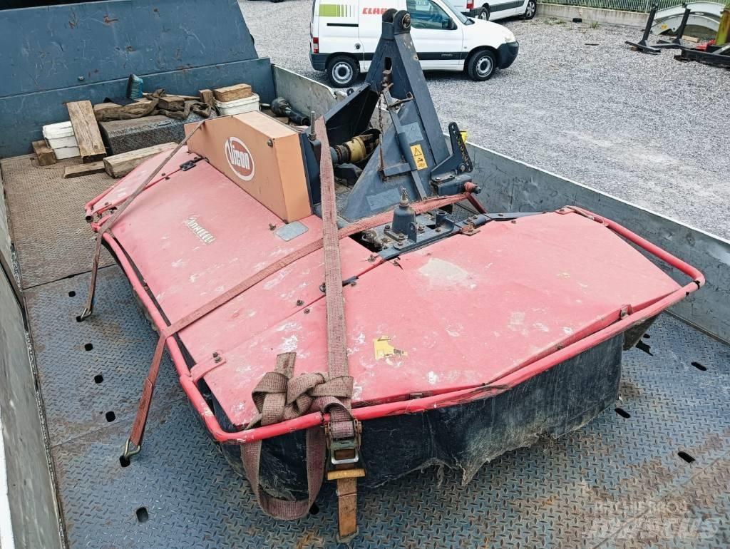 Vicon 230 F Žacie stroje