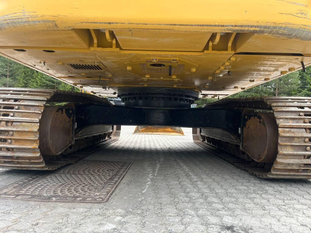 CAT 326 07A Next Gen Pásové rýpadlá