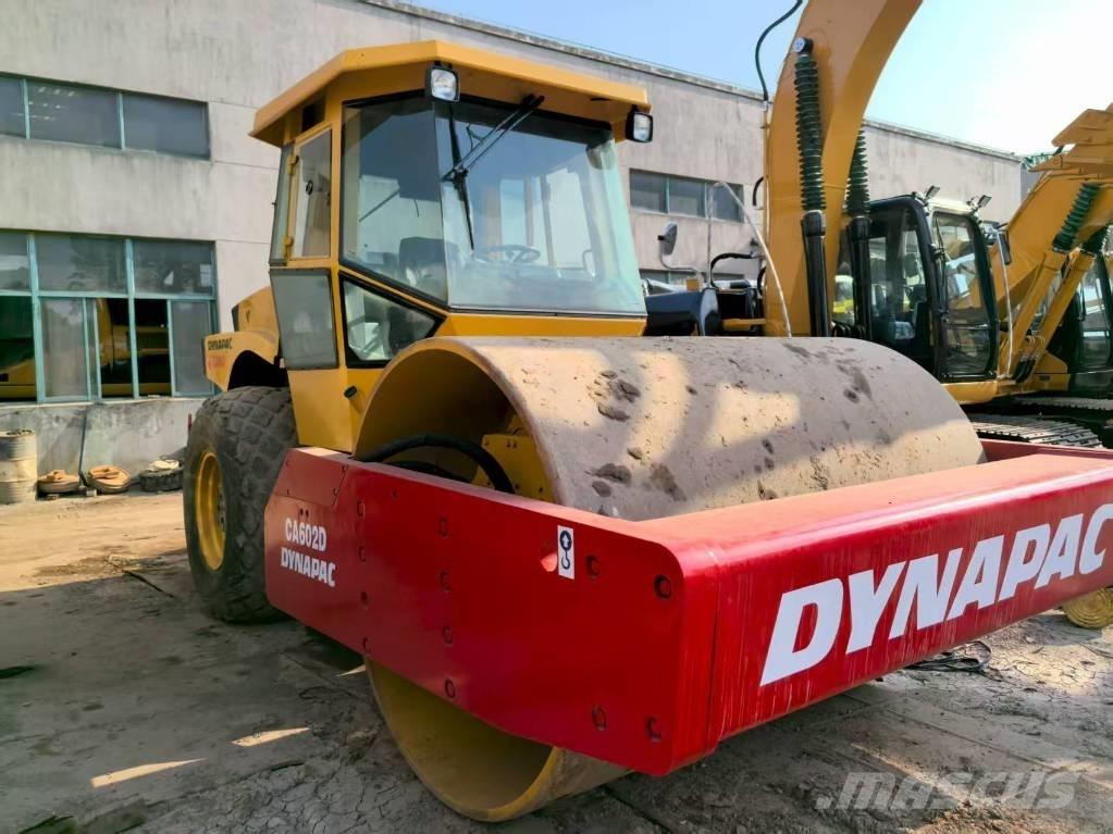 Dynapac CA 602 D Ťahačové valce