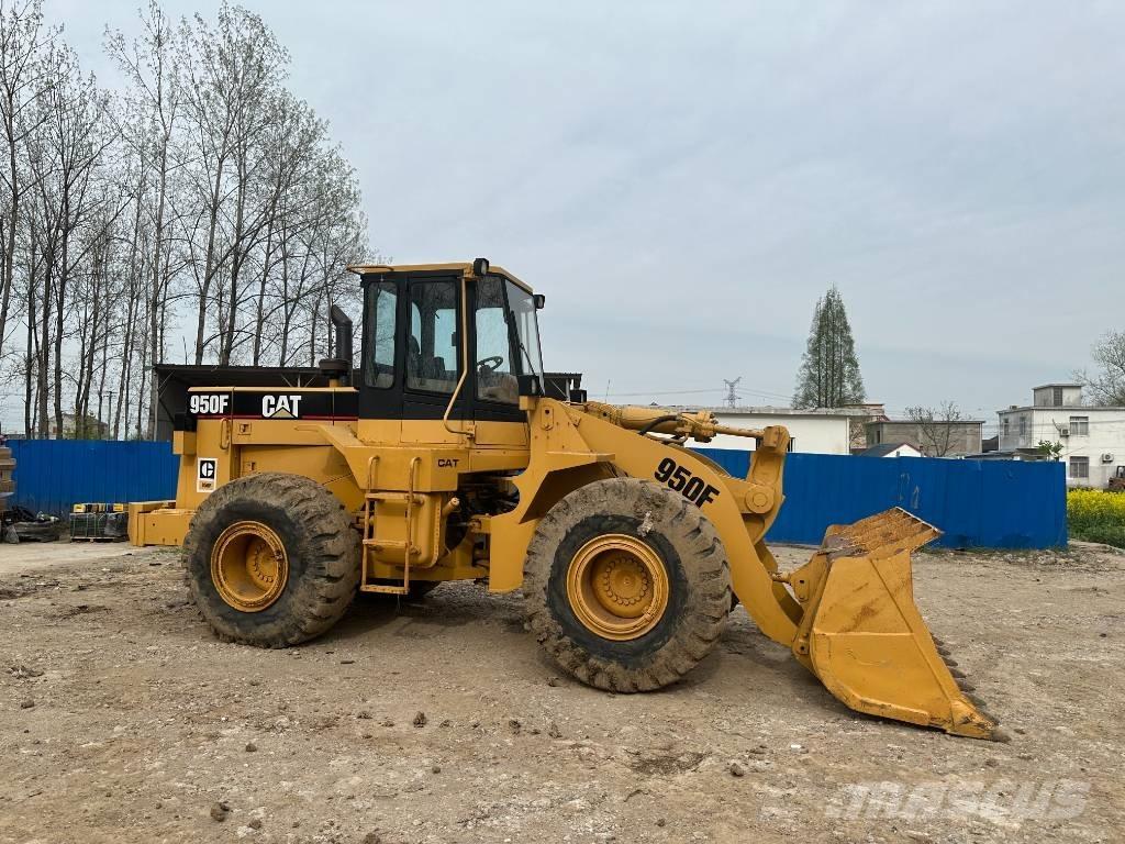 CAT 950GC Kolesové nakladače