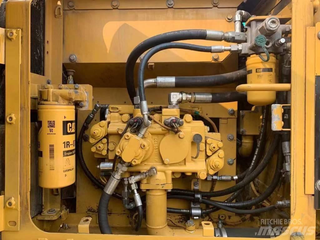 CAT 315 D L Pásové rýpadlá