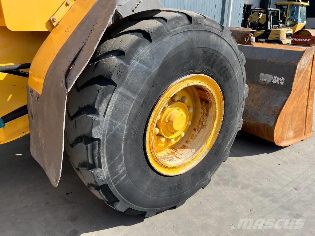 Volvo L60E Kolesové nakladače