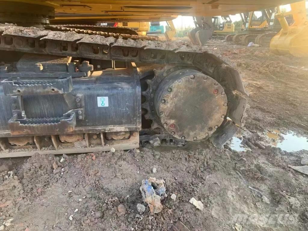 Komatsu pc 450 Pásové rýpadlá