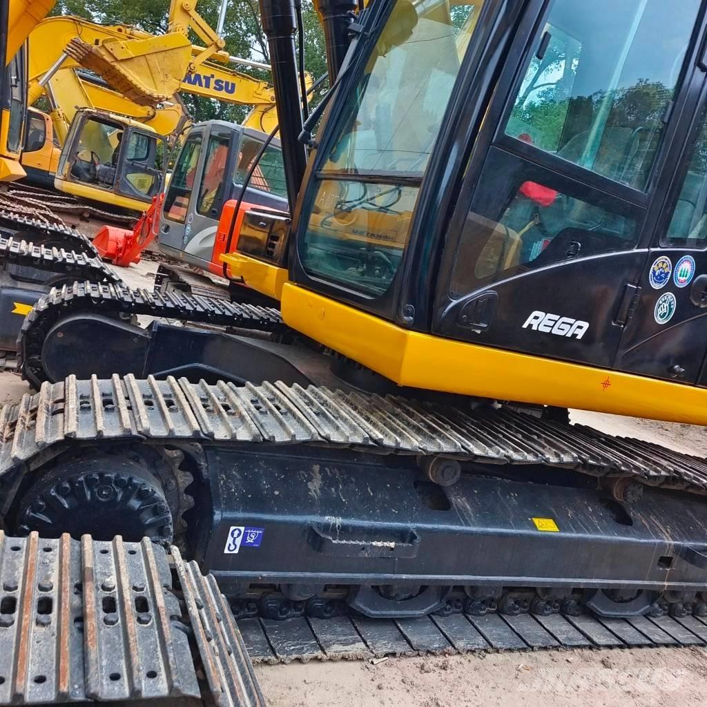 CAT 323 D Pásové rýpadlá